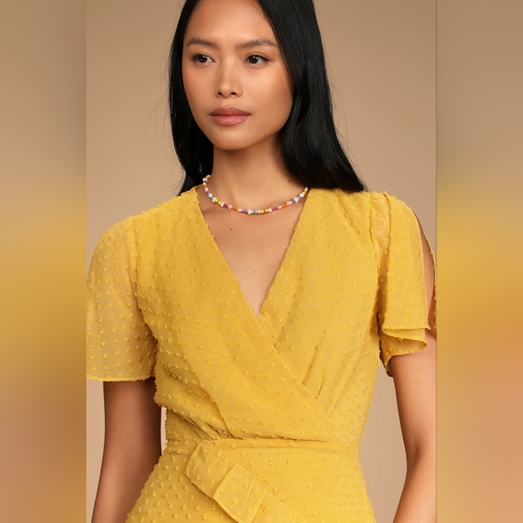 Mustard yellow ruffled midi dress - Picture 12 of 12